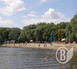 Пляж уже не «дикий», а «золотий»! ФОТОрепотаж Пляж уже не «дикий», а «золотий»! ФОТОрепотаж