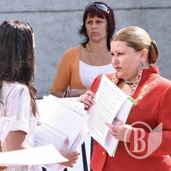 Театр – не тюрма: Директор звітуватиме. ФОТОрепортаж пікету Театр – не тюрма: Директор звітуватиме. ФОТОрепортаж пікету