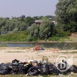Пляжі: Відпочіваючі нагадили, влада – імпотент Пляжі: Відпочіваючі нагадили, влада – імпотент