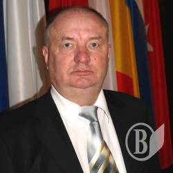 Пир во время холеры: Подайте председателю райсовета! Пир во время холеры: Подайте председателю райсовета!