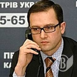 Кабмін роздасть 9 мільярдів трьом банкам Кабмін роздасть 9 мільярдів трьом банкам