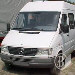 На дороге Киев-Чернигов перевернулся микроавтобус Mercedes. Водитель погиб На дороге Киев-Чернигов перевернулся микроавтобус Mercedes. Водитель погиб