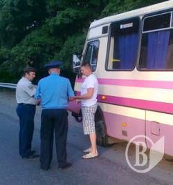 ДАІ зупиняло автобуси на Київ. До Тимошенко? ФОТОрепортаж ДАІ зупиняло автобуси на Київ. До Тимошенко? ФОТОрепортаж