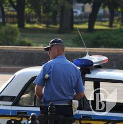 Водії давлять пішоходів. Навіть на «зебрі»! Водії давлять пішоходів. Навіть на «зебрі»!