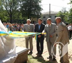 Як у Любечі пам'ятник Антонію відкривали. ФОТОрепортаж Як у Любечі пам'ятник Антонію відкривали. ФОТОрепортаж
