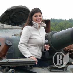 Як журналісти танком керували. ФОТО, ВІДЕО Як журналісти танком керували. ФОТО, ВІДЕО