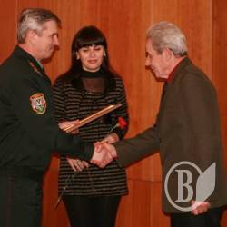 Кращих викладачів предмету «Захист Вітчизни» нагородили грамотами. Фото Кращих викладачів предмету «Захист Вітчизни» нагородили грамотами. Фото