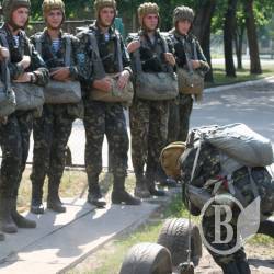 «Голубі берети» готуються до стрибка «Голубі берети» готуються до стрибка