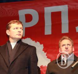 Ляшко зачарував вилами тільки Чернігівщину і виграв в окрузі (фото) Ляшко зачарував вилами тільки Чернігівщину і виграв в окрузі (фото)