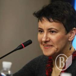 Оксана Забужко: Україна знаходиться в стані інформаційної окупації Оксана Забужко: Україна знаходиться в стані інформаційної окупації