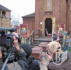 Батурин: пам’ятні заходи до 305-х роковин трагедії гетьманської столиці Батурин: пам’ятні заходи до 305-х роковин трагедії гетьманської столиці