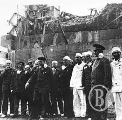 Чернобыль: Над могилой друга Чернобыль: Над могилой друга