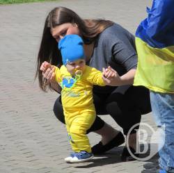 Патріотична хода найменших українців у Чернігові Патріотична хода найменших українців у Чернігові