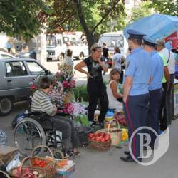 Міліція очистить вулиці від стихійної торгівлі Міліція очистить вулиці від стихійної торгівлі