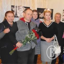 Ніжинський журналіст та фотокор Ігор Волосянків презентував виставку світлин про війну Ніжинський журналіст та фотокор Ігор Волосянків презентував виставку світлин про війну
