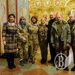 У Михайлівському Золотоверхому нагородили чернігівських волонтерів У Михайлівському Золотоверхому нагородили чернігівських волонтерів