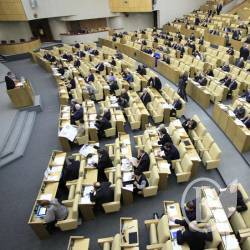 У РФ дозволили стріляти по жінках і дітях, а учаснику мирних протестів дали 2,5 років колонії У РФ дозволили стріляти по жінках і дітях, а учаснику мирних протестів дали 2,5 років колонії
