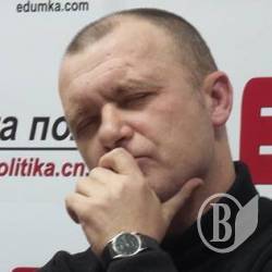 «Все против всех» – реальное состояние в черниговском футболе «Все против всех» – реальное состояние в черниговском футболе