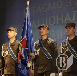 Чернігівські нацгвардійці відзначають професійне свято Чернігівські нацгвардійці відзначають професійне свято