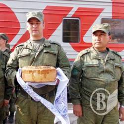 Росіяни перекидають війська до кордону з Чернігівщиною Росіяни перекидають війська до кордону з Чернігівщиною