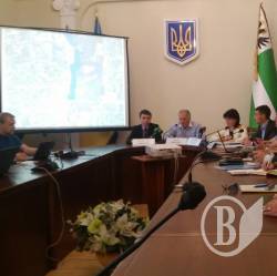В Еловщине появились пятна и вырос хвост: общественные деятели раскритиковали проект землеустройства РЛП В Еловщине появились пятна и вырос хвост: общественные деятели раскритиковали проект землеустройства РЛП