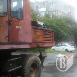 Моторошне ДТП у Чернігові: екскаватор розчавив п’яного чоловіка – ФОТО Моторошне ДТП у Чернігові: екскаватор розчавив п’яного чоловіка – ФОТО
