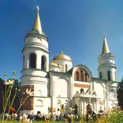 Петиція за поверення Київському патріархату Спаського і Троїцького соборів набрала 250 голосів Петиція за поверення Київському патріархату Спаського і Троїцького соборів набрала 250 голосів