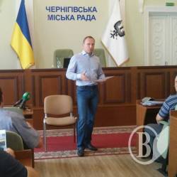 В сквере Хмельницкого хотят установить 2 фонтана и развернуть памятник гетману В сквере Хмельницкого хотят установить 2 фонтана и развернуть памятник гетману