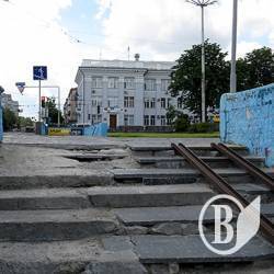 Перехід біля готелю «Україна»: до зими відремонтувати все не встигнуть Перехід біля готелю «Україна»: до зими відремонтувати все не встигнуть