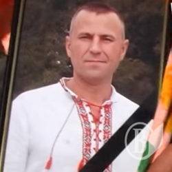 Чернігівщина попрощалася з воїном Анатолієм Макаренком. Відео Чернігівщина попрощалася з воїном Анатолієм Макаренком. Відео