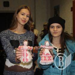 Безкоштовні курси української мови в Чернігові долучилися до акції «Миколайчики на схід» Безкоштовні курси української мови в Чернігові долучилися до акції «Миколайчики на схід»
