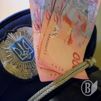 Прилуцьких «копів», які попалися на вимаганні 8 тисяч гривень, відсторонили від посади Прилуцьких «копів», які попалися на вимаганні 8 тисяч гривень, відсторонили від посади