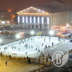 Новорічне містечко у Чернігові стоятиме до середини березня Новорічне містечко у Чернігові стоятиме до середини березня