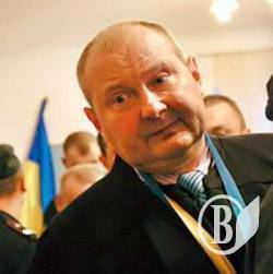 Справу «судді-консерватора» Чауса розслідуватимуть заочно Справу «судді-консерватора» Чауса розслідуватимуть заочно