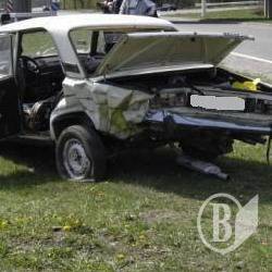 ВАЗ перекинувся в кювет ВАЗ перекинувся в кювет