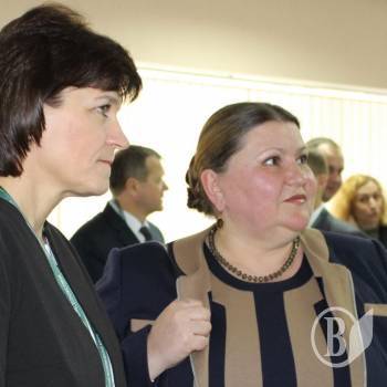 Романови роз’їхалися зазивати туристів: одна до Китаю, інша – до Білорусі Романови роз’їхалися зазивати туристів: одна до Китаю, інша – до Білорусі