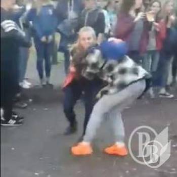 Поліція оголосила про підозру п’ятьом учасникам публічного побиття школярок Поліція оголосила про підозру п’ятьом учасникам публічного побиття школярок