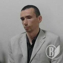 Націоналісти самотужки спіймали сепара, що бив дівчину 9 травня у Києві Націоналісти самотужки спіймали сепара, що бив дівчину 9 травня у Києві