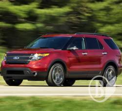 «Ford Explorer» раптово опинився у сараї «Ford Explorer» раптово опинився у сараї