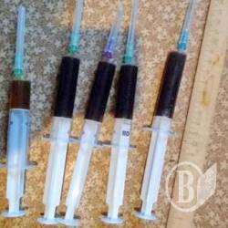 Затримана група торговців нелегальними наркотиками Затримана група торговців нелегальними наркотиками