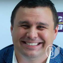 Кличко літає приватним літаком з Микитасем Кличко літає приватним літаком з Микитасем