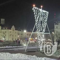 В Чернігові запалили менору В Чернігові запалили менору