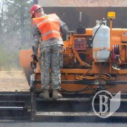 Триває ремонт дороги на вулиці Толстого Триває ремонт дороги на вулиці Толстого