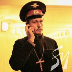 Московські служителі тиснуть на голову райради Московські служителі тиснуть на голову райради
