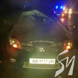 Киянин надумав «провчити» фуру і розбив своє авто Киянин надумав «провчити» фуру і розбив своє авто