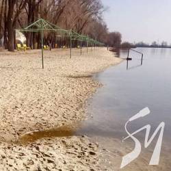 На Десні минув пік весняної повені, якої не було. Рівні води 8 квітня На Десні минув пік весняної повені, якої не було. Рівні води 8 квітня