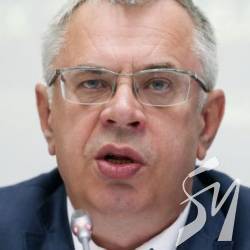 Голова Нацради з питань телебачення Артеменко йде у відставку Голова Нацради з питань телебачення Артеменко йде у відставку