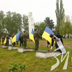День пам’яті та примирення на місці розстрілів в урочищі Подусівка День пам’яті та примирення на місці розстрілів в урочищі Подусівка