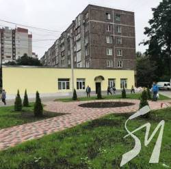 Ще трішки і на Рокоссовського буде міні-сквер Ще трішки і на Рокоссовського буде міні-сквер