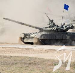 Ганяли на танках та отримували нагородили: як вітали танкістів на Чернігівщині Ганяли на танках та отримували нагородили: як вітали танкістів на Чернігівщині